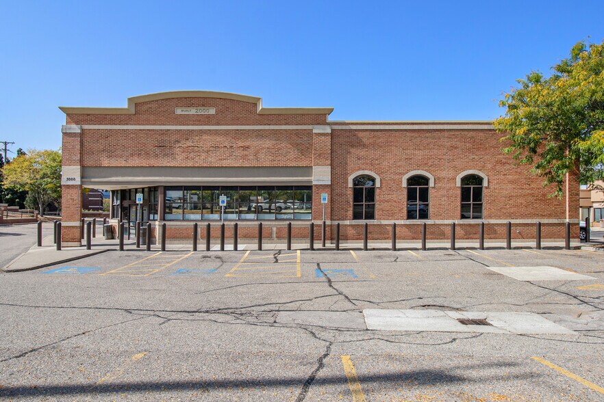 More Photos Of 3000 Orchard Lake Rd, Keego Harbor Drugstore For Lease