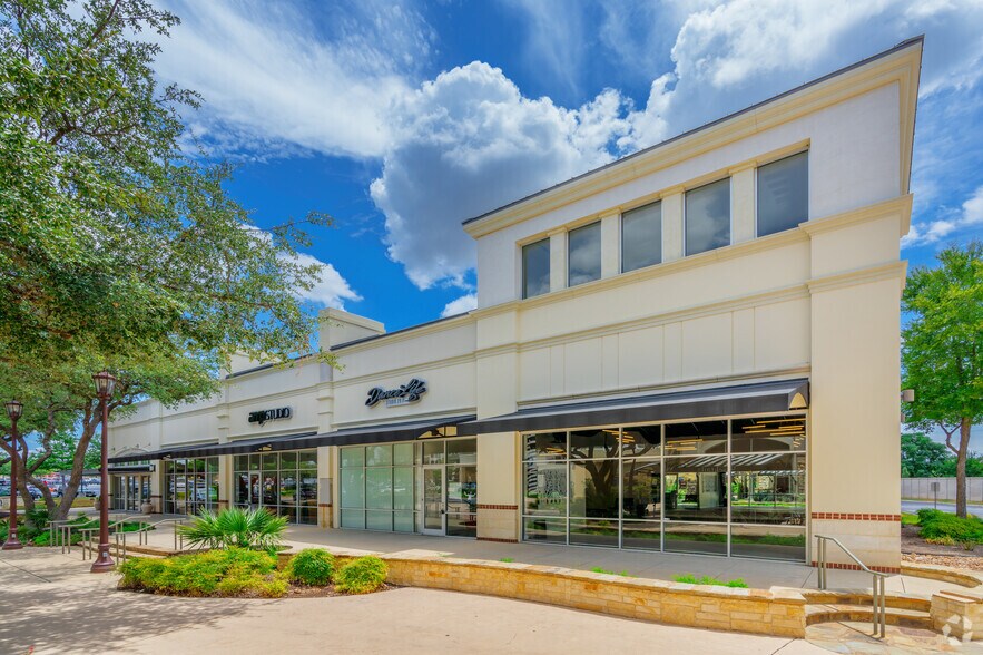 More Photos Of 8503 NW Military Hwy, San Antonio Unknown For Lease