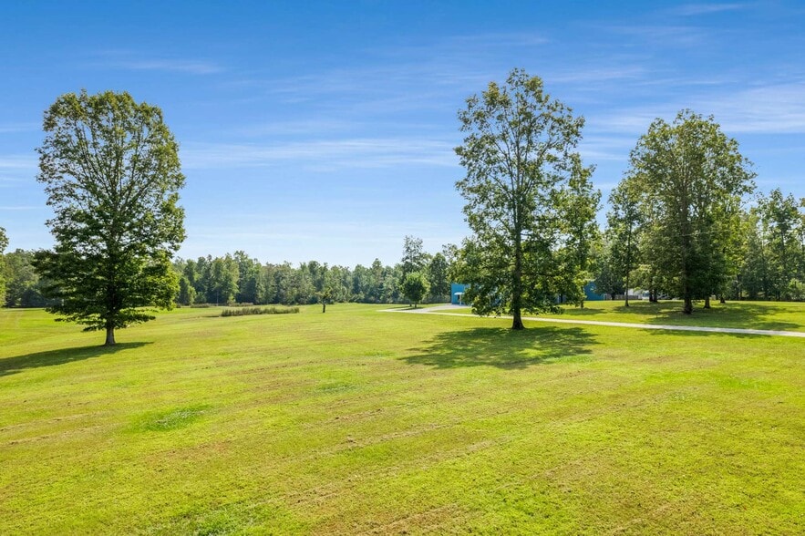 More Photos Of 456 Lakewood Park Rd, Beechgrove General Retail For Sale