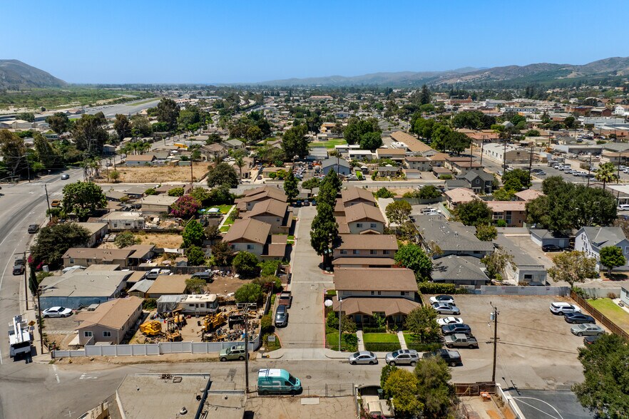 More Photos Of 220-244 Garcia St, Santa Paula Apartments For Sale