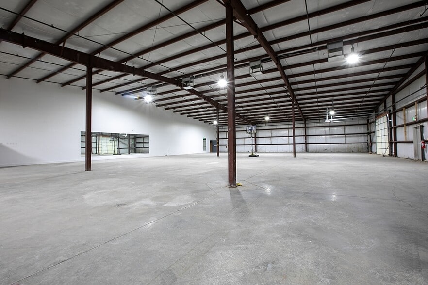 More Photos Of 4800 S 1700 W, Ogden Warehouse For Lease