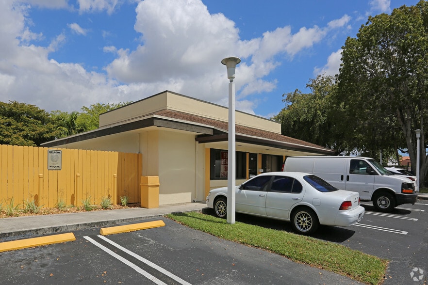 More Photos Of 9260-9290 Hammocks Blvd, Miami Daycare Center For Lease