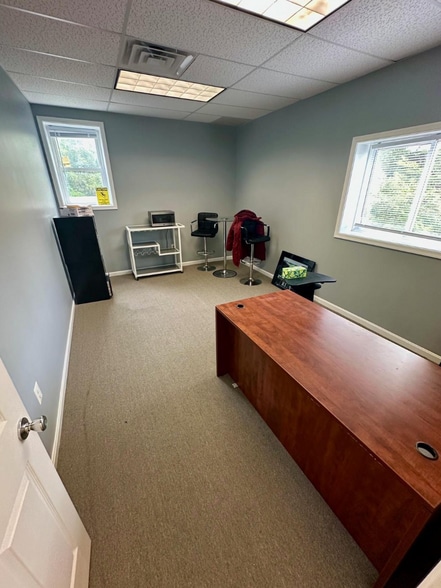 More Photos Of 22196 Three Notch Rd, Lexington Park Office For Lease