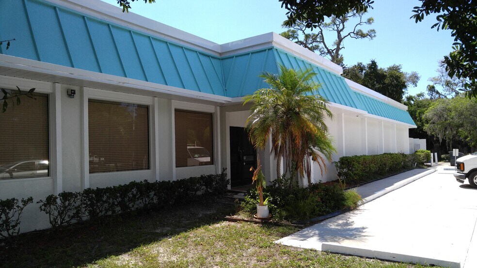 More Photos Of 4195 N Tamiami Trl, Sarasota Fast Food For Sale
