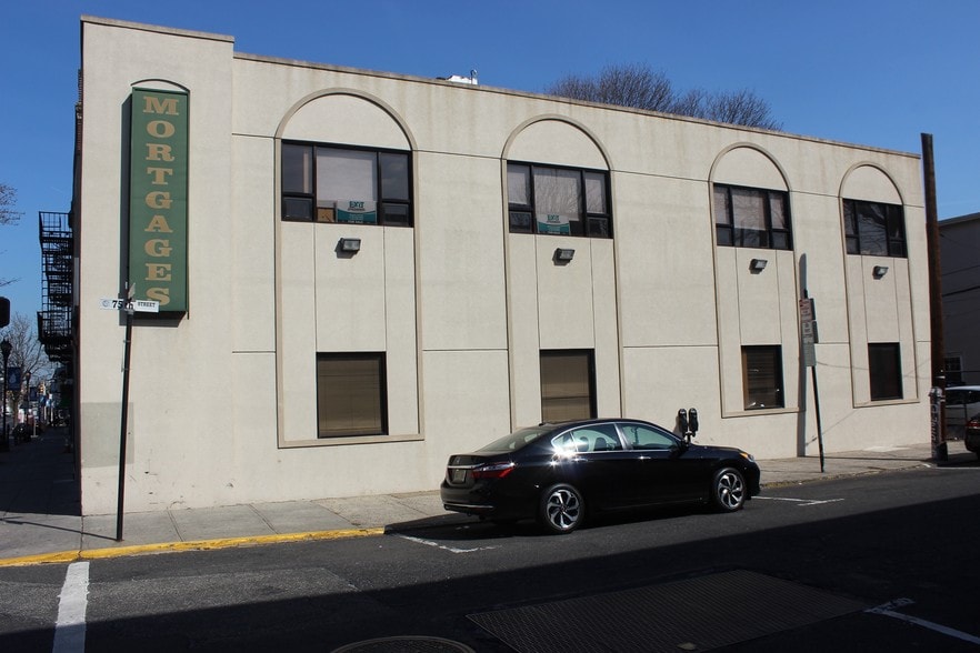 More Photos Of 7500 Bergenline Ave, North Bergen Office For Lease