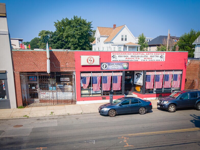 More Photos Of 393 Main St, Medford General Retail For Sale