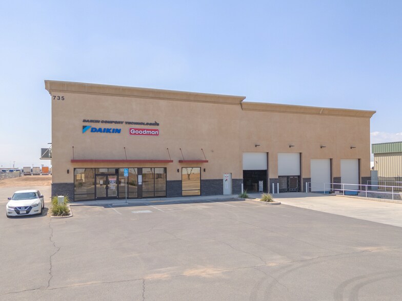 Primary Photo Of 735 E Heil Ave, El Centro Showroom For Sale