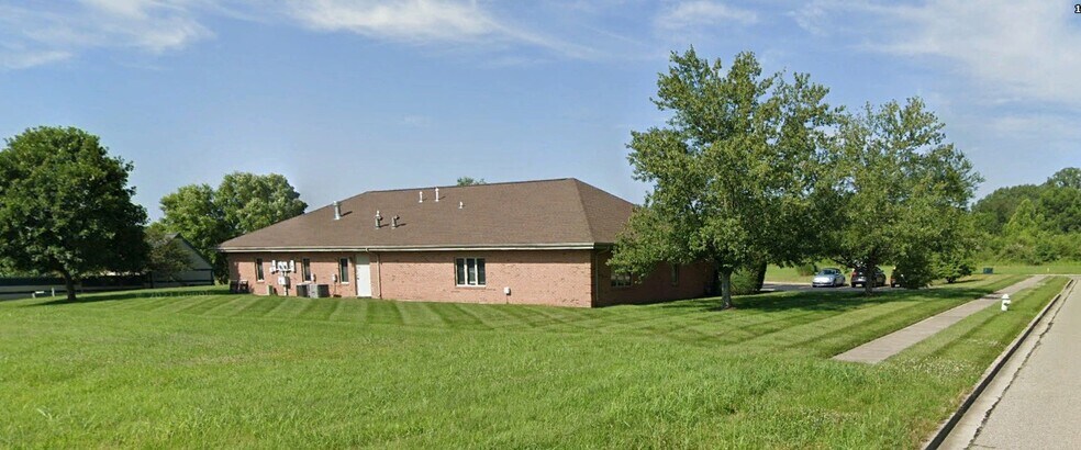 More Photos Of 1920-1930 Commerce Center Blvd, Fairborn Office For Lease