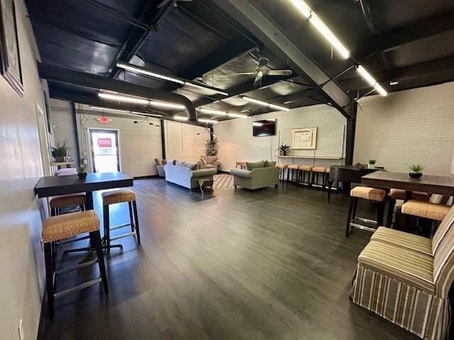 More Photos Of 4207 Summit Ave, Greensboro Light Manufacturing For Lease