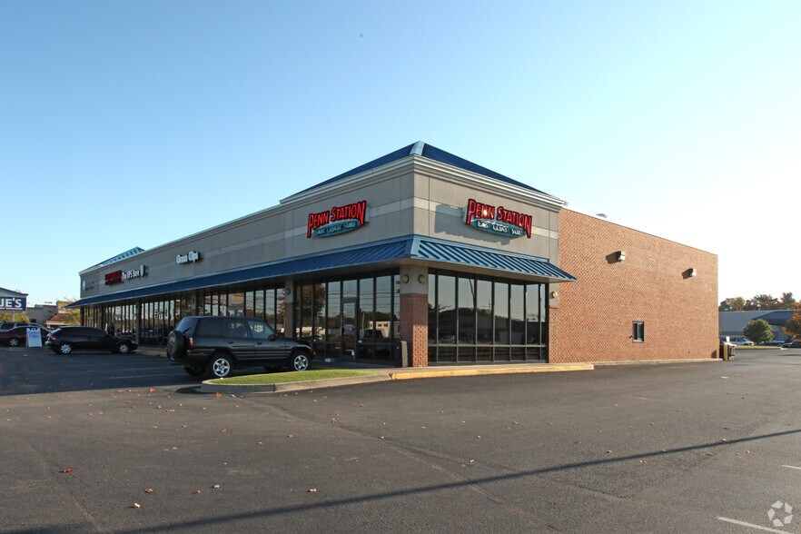 Primary Photo Of 6661 Dixie Hwy, Louisville Storefront For Lease