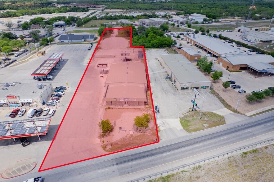 Primary Photo Of 4320 S Interstate 35, New Braunfels Showroom For Lease