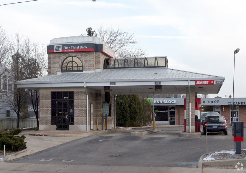 More Photos Of 2145 Wealthy St SE, Grand Rapids Bank For Sale