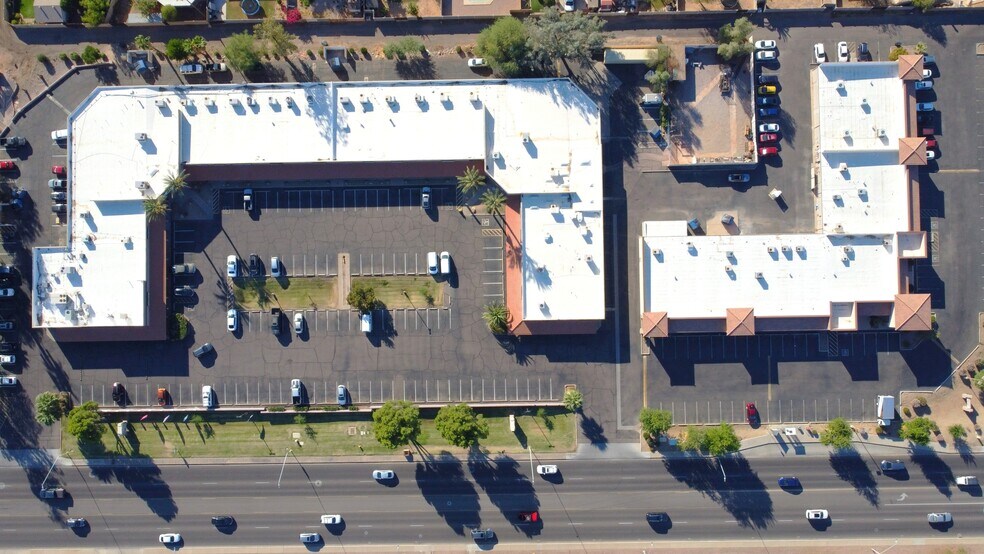 More Photos Of 590 N Alma School Rd, Chandler General Retail For Sale