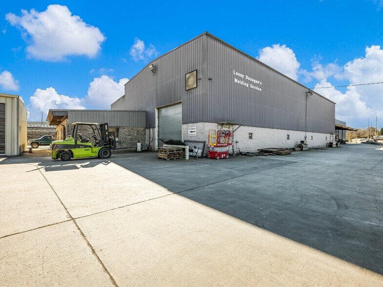 Primary Photo Of 1205 Industrial Blvd, Gainesville Warehouse For Sale