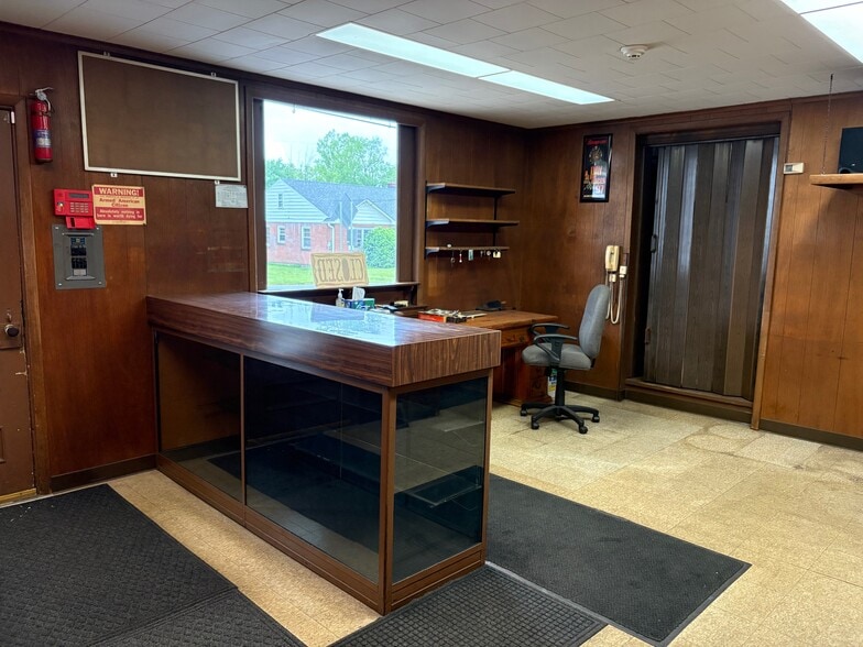 More Photos Of 6712 Main St, Martins Creek Service Station For Sale