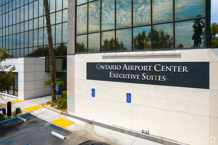 More Photos Of 337 N Vineyard Ave, Ontario Office Residential For Lease