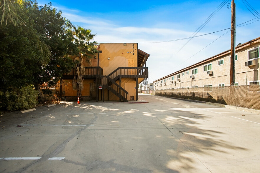 More Photos Of 8820 Artesia Blvd, Bellflower Office For Sale