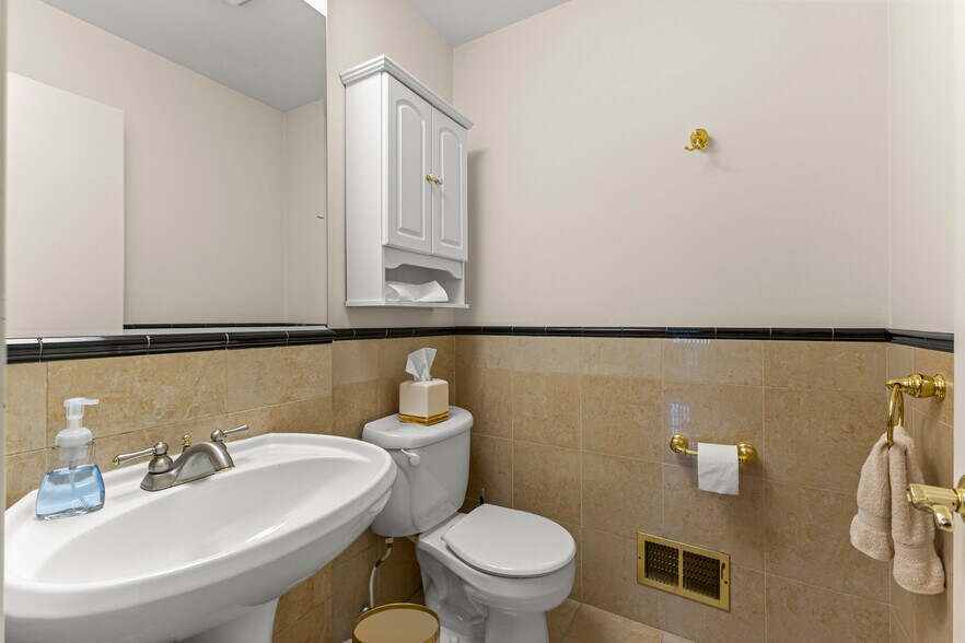 More Photos Of 30401 Utica Rd, Roseville Office For Sale