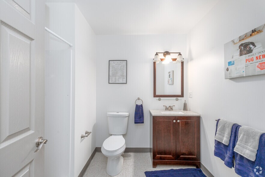 More Photos Of 7-9 Court St, Binghamton Apartments For Lease