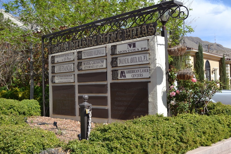 More Photos Of 154 N Festival Dr, El Paso Office For Sale