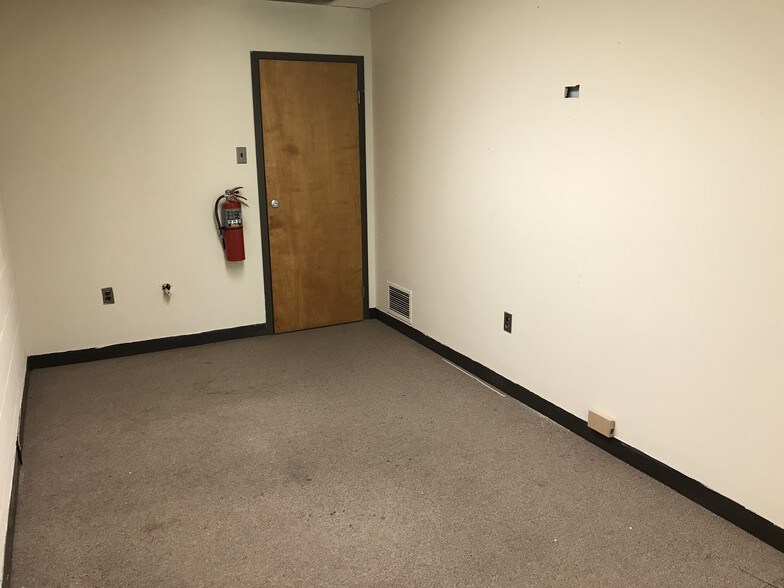 More Photos Of 850 13th Ave, Bethlehem Warehouse For Lease