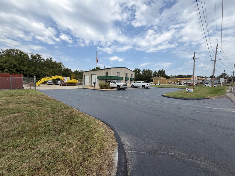 Primary Photo Of 2005 Highway Z, Pevely Industrial For Sale