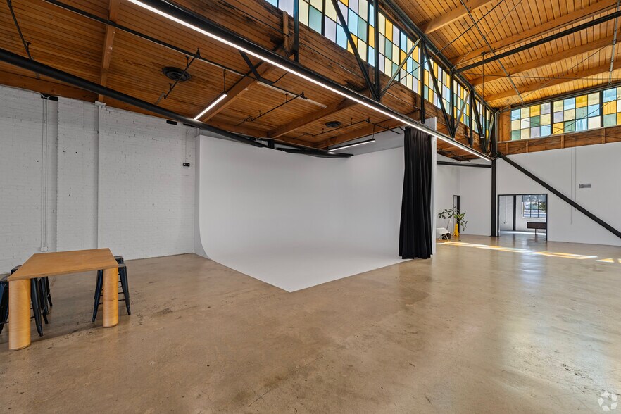 More Photos Of 1451-1473 E 4th St, Los Angeles Office For Lease