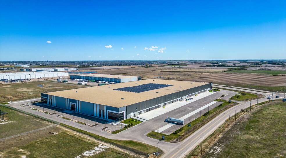 More Photos Of 1540 37 Ave, Nisku Distribution For Lease