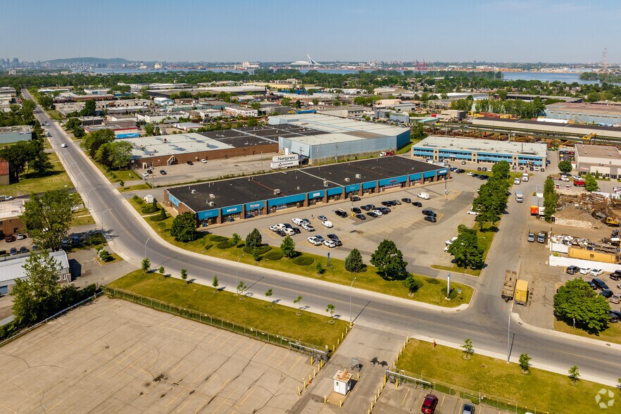 Primary Photo Of 620-650 St Giffard, Longueuil Warehouse For Lease