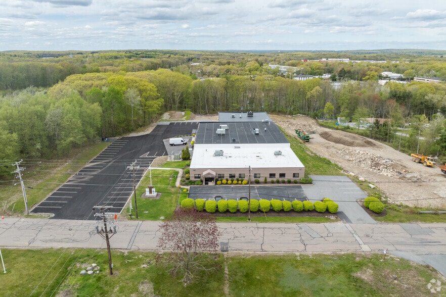 More Photos Of 27 Wellington Rd, Lincoln Office For Lease