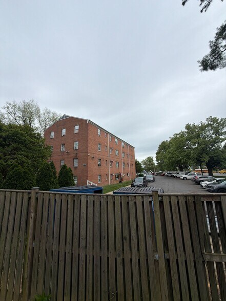 More Photos Of 5855 Ager Rd, Hyattsville Freestanding For Lease