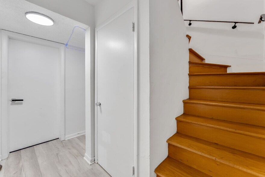 More Photos Of 4801 University Dr, Coral Gables Apartments For Sale