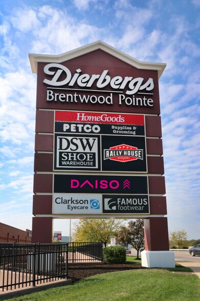 More Photos Of 8420-8582 Eager Rd, Saint Louis General Retail For Lease