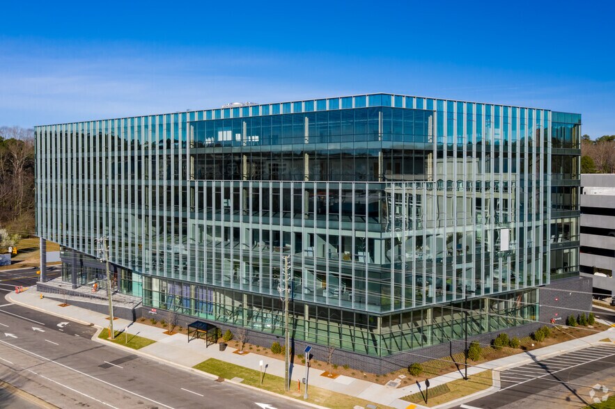 More Photos Of 4509 Creedmoor Rd, Raleigh Coworking Space