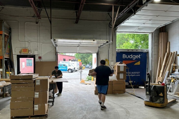 More Photos Of 10 Lowell Ave, Winchester Warehouse For Lease