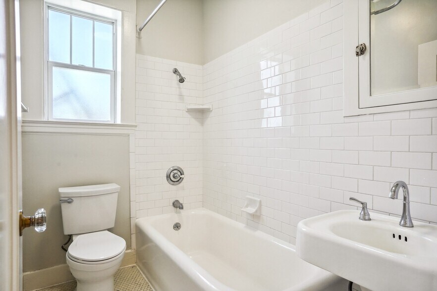 More Photos Of 105-111 Richland Ave, San Francisco Apartments For Sale