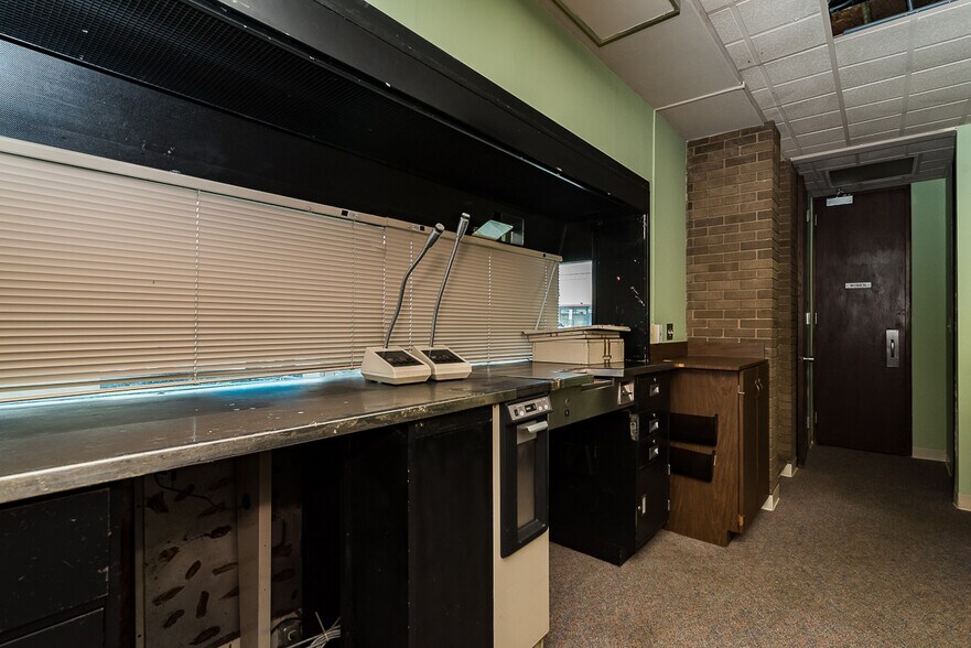 More Photos Of 212 S Main St, Graham General Retail For Sale