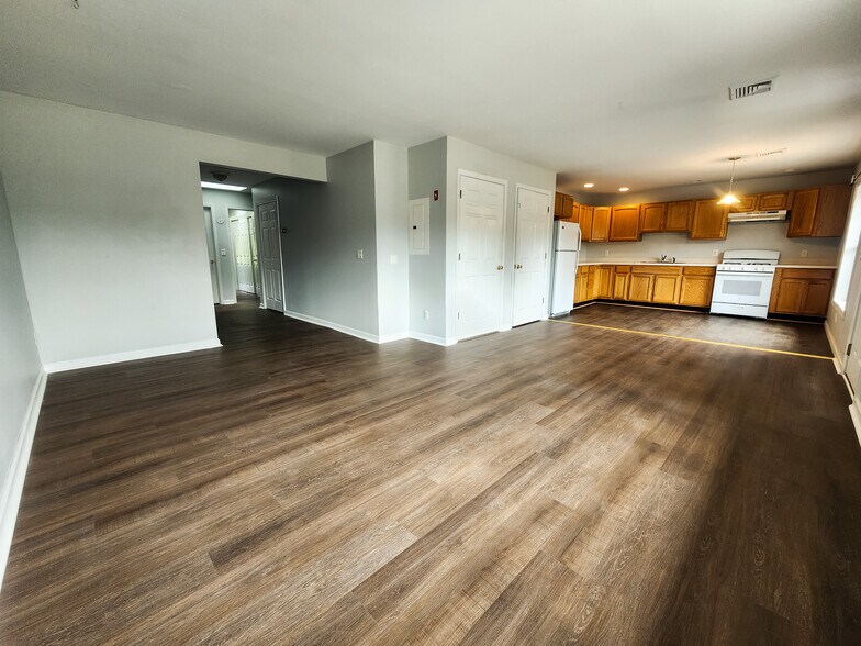 More Photos Of 3582-3586 NY-32, Saugerties Apartments For Sale