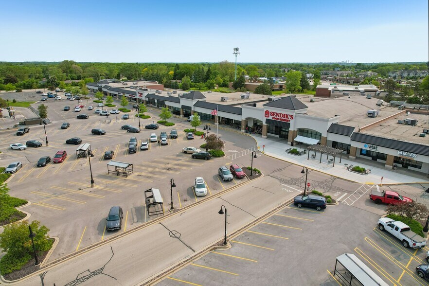 More Photos Of 3550-3636 S Moorland Rd, New Berlin Unknown For Lease
