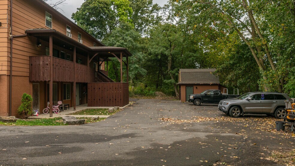 More Photos Of 55 Washington St, Lockport Apartments For Sale