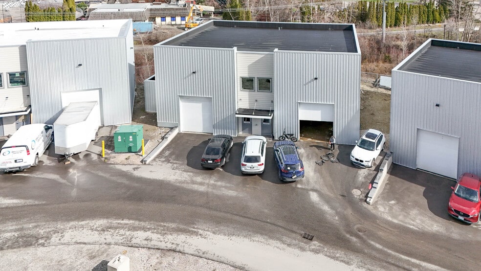 More Photos Of 2842-2848 Fenwick Rd, Kelowna Industrial For Sale