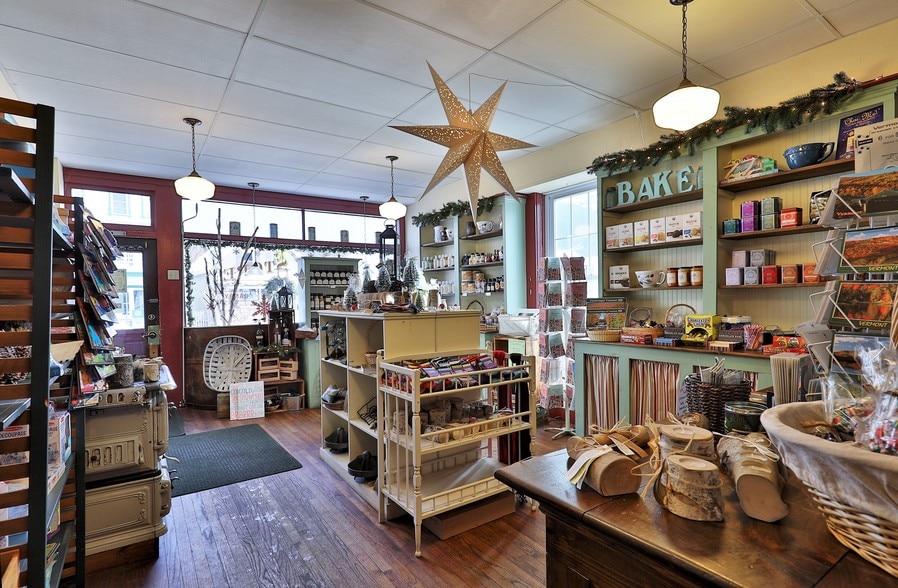 More Photos Of 55 N Main St, Rochester Restaurant For Sale