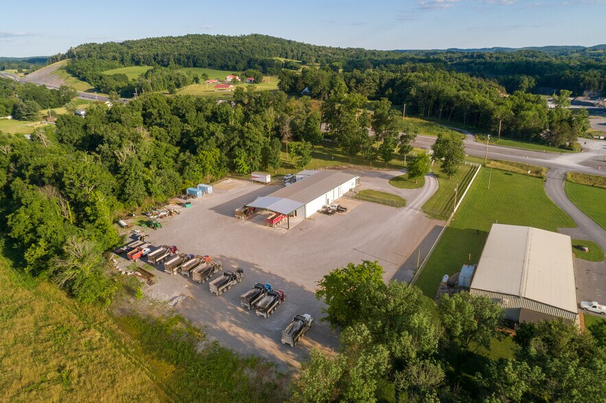 More Photos Of 2533 Highway 41A S, Shelbyville Showroom For Sale