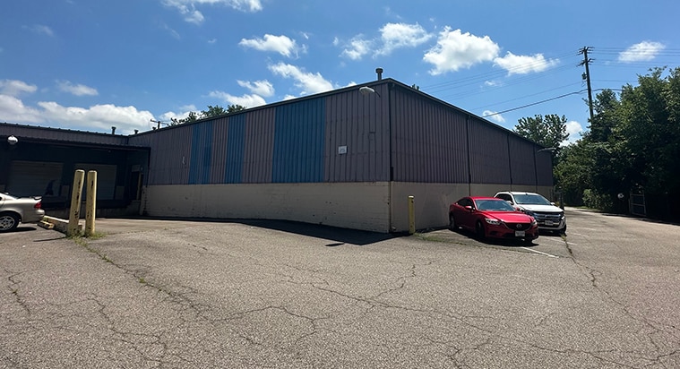 More Photos Of 711 Hospital St, Richmond Warehouse For Lease
