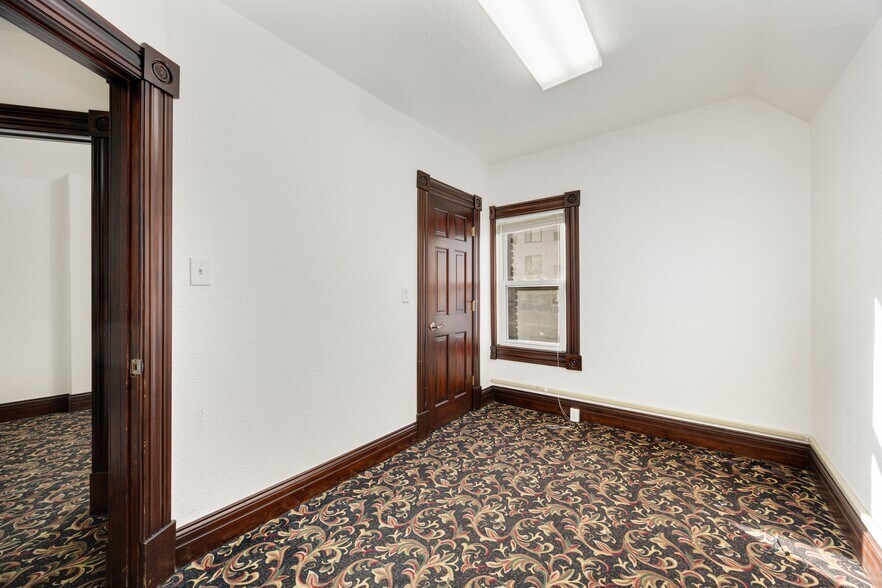 More Photos Of 1325 Delaware St, Denver Office For Lease