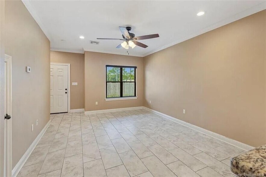 More Photos Of 2703 Enterprise Blvd, Lake Charles Apartments For Sale