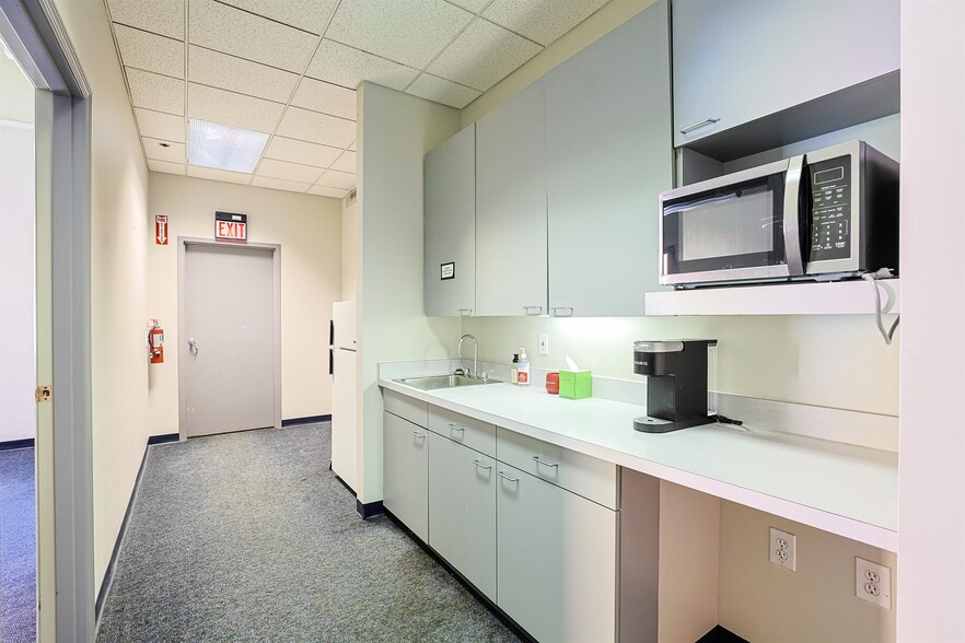 More Photos Of 817 Main St, Cincinnati Office Residential For Sale