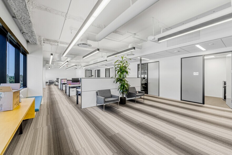 More Photos Of 4910 Airport Plaza Dr, Long Beach Loft Creative Space For Lease