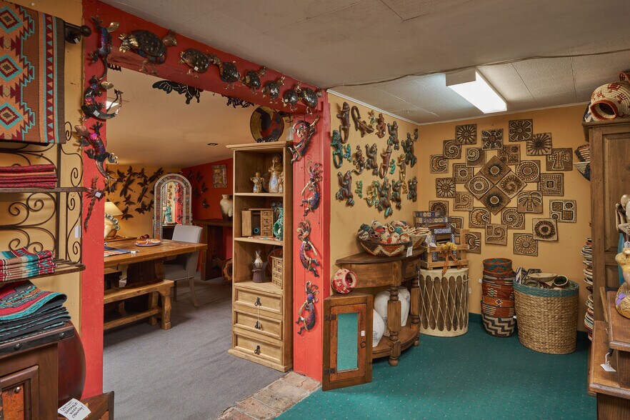 More Photos Of 1670 W Highway 89A, Sedona Storefront Retail Office For Sale