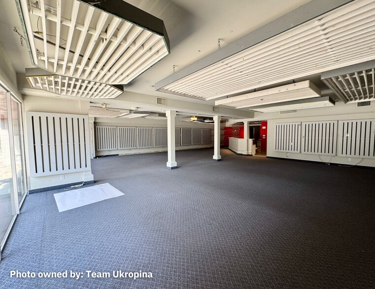 More Photos Of 731 E Walnut St, Pasadena Storefront Retail Office For Sale